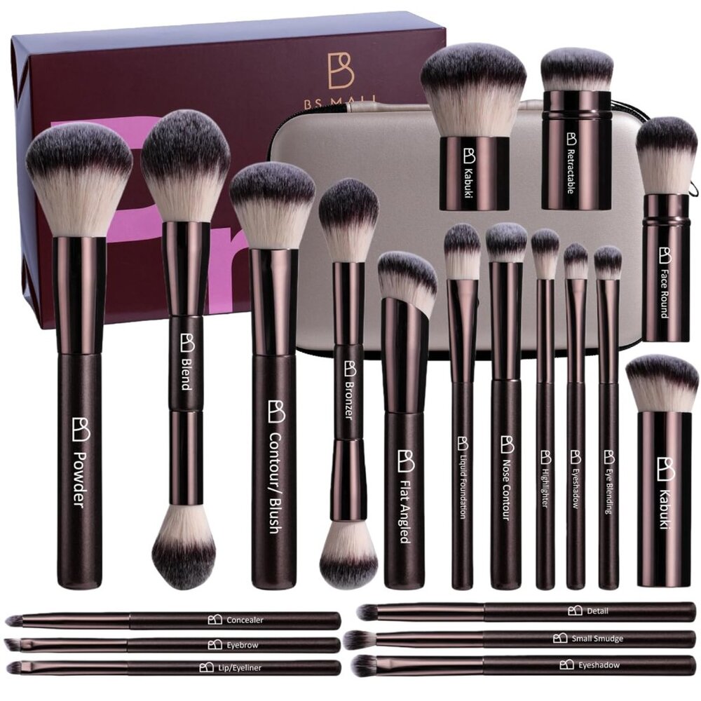 Professional Makeup Brushes With Travel Case (NIB)